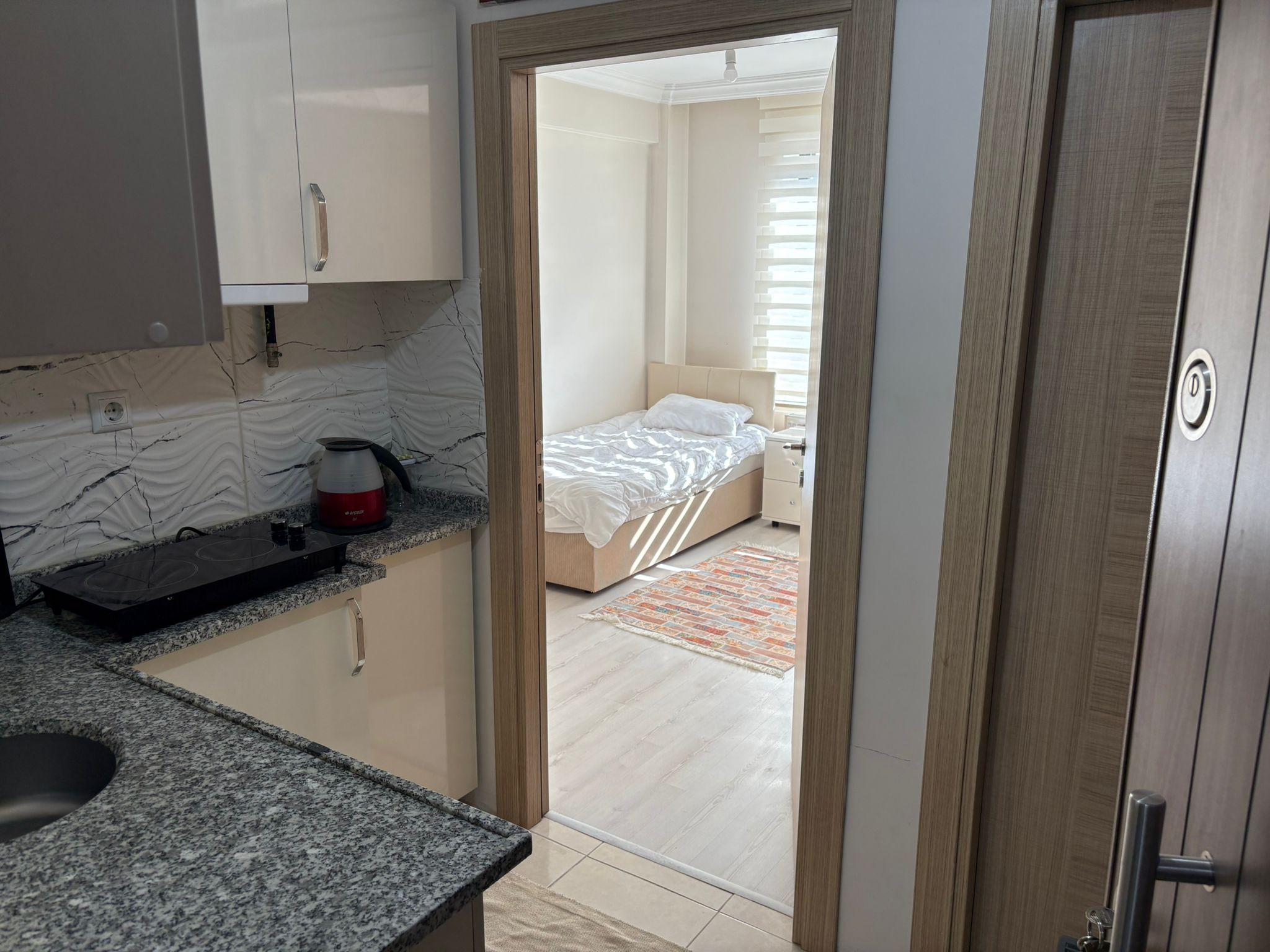 Eskişehir tek kişilik öğrenci odası özel banyo ve TV